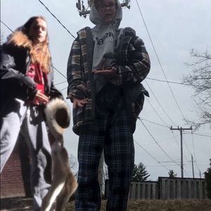 Meet your Posher, Linayai